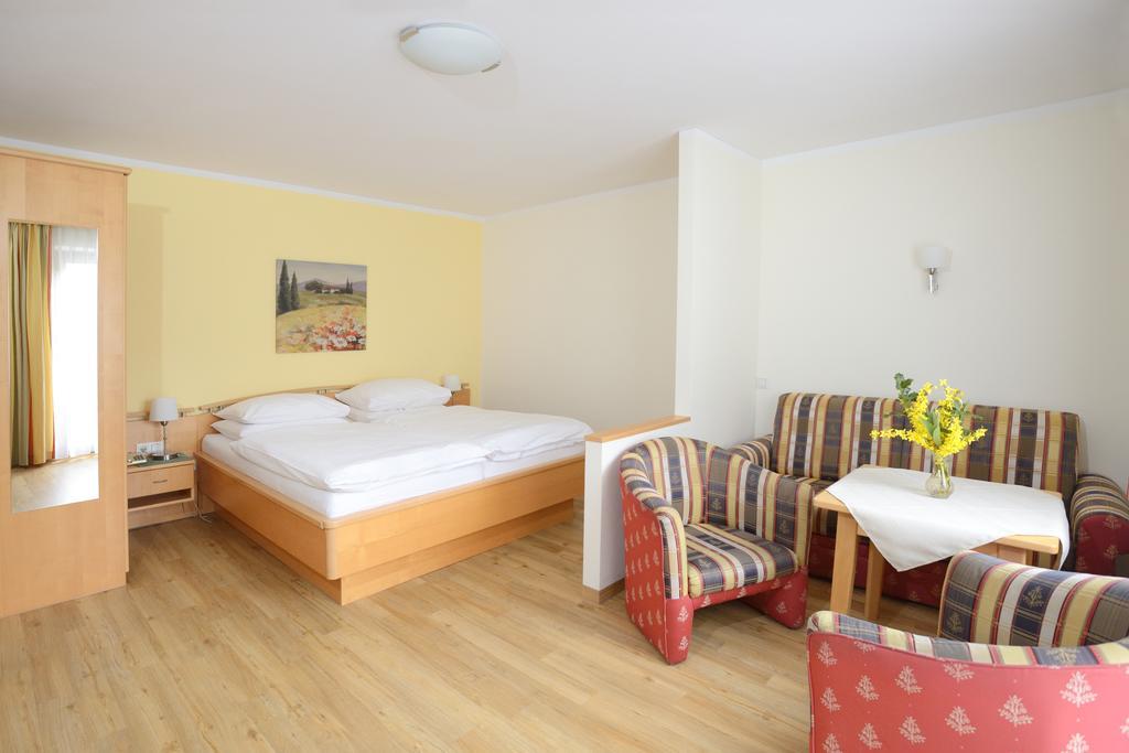 Hotel Moenichwalderhof Monichwald Δωμάτιο φωτογραφία