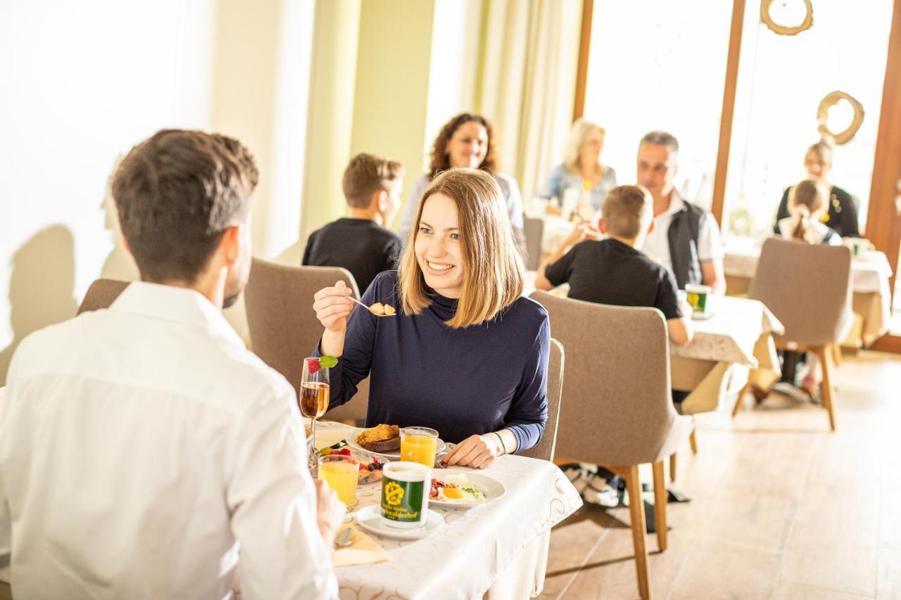 Hotel Moenichwalderhof Monichwald Εξωτερικό φωτογραφία